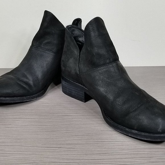 Eileen Fisher 'Leaf' Bootie, Black Leather, Womens Size 7.5 M - Picture 4 of 10